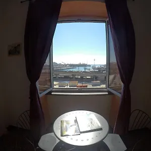 Al Fronte Del Porto Génova